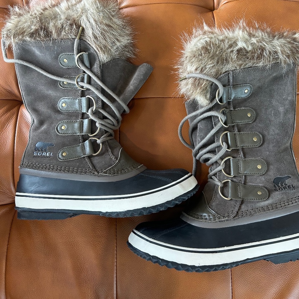 Sorel Women’s Joan of Arctic Waterproof Boots